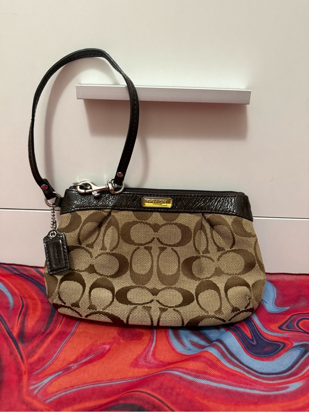 Vintage Y2K Coach Signature C Pleated Monogram Wristlet 🤎